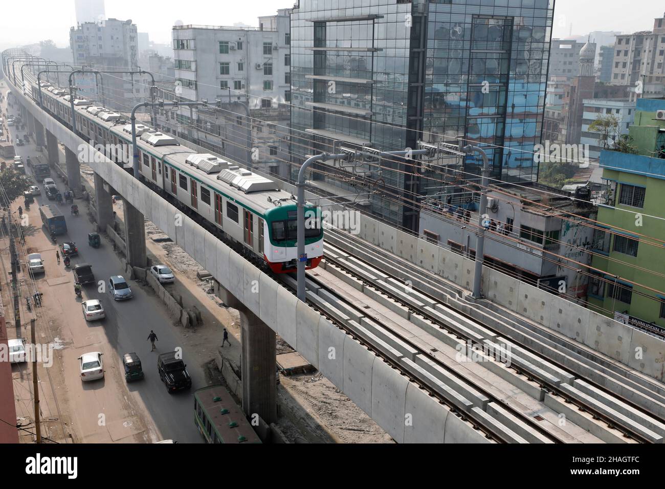 Metro rail running hires stock photography and images Alamy