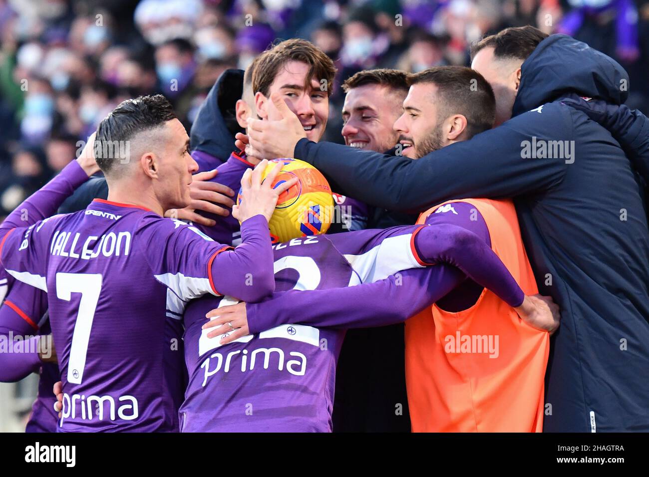 Fiorentina Fans Reaction to Dusan Vlahovic after returns to Stadio Artemio  Franchi 