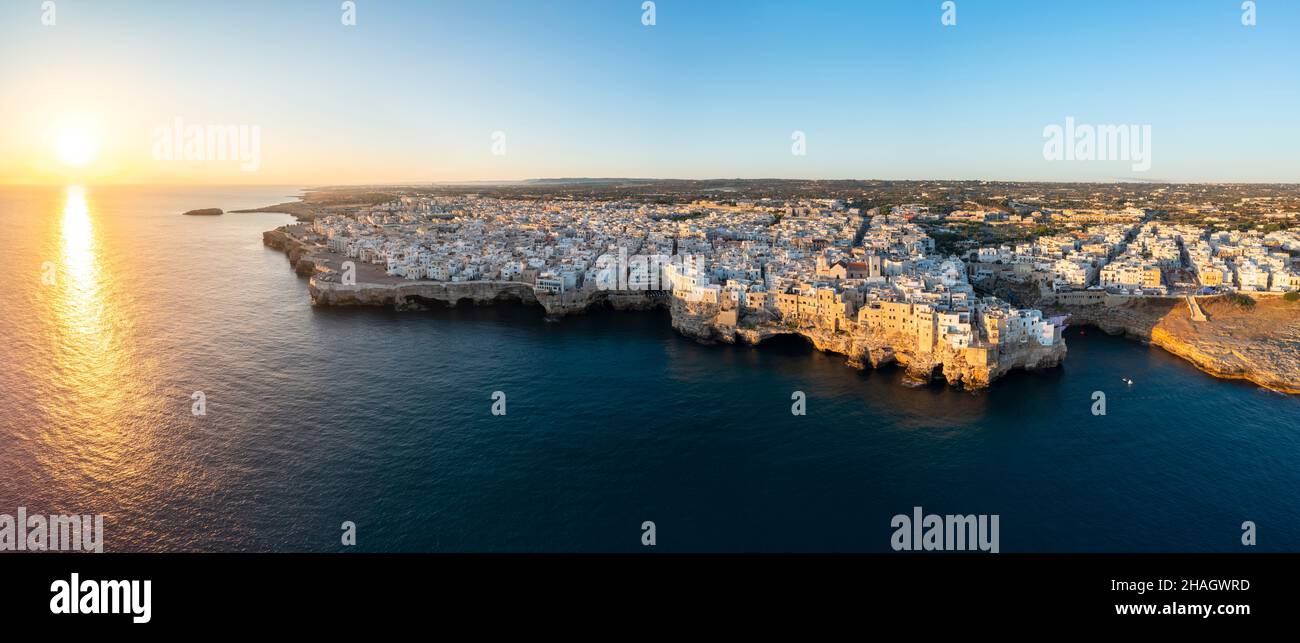 Polignano Del Mare High Resolution Stock Photography and Images - Alamy