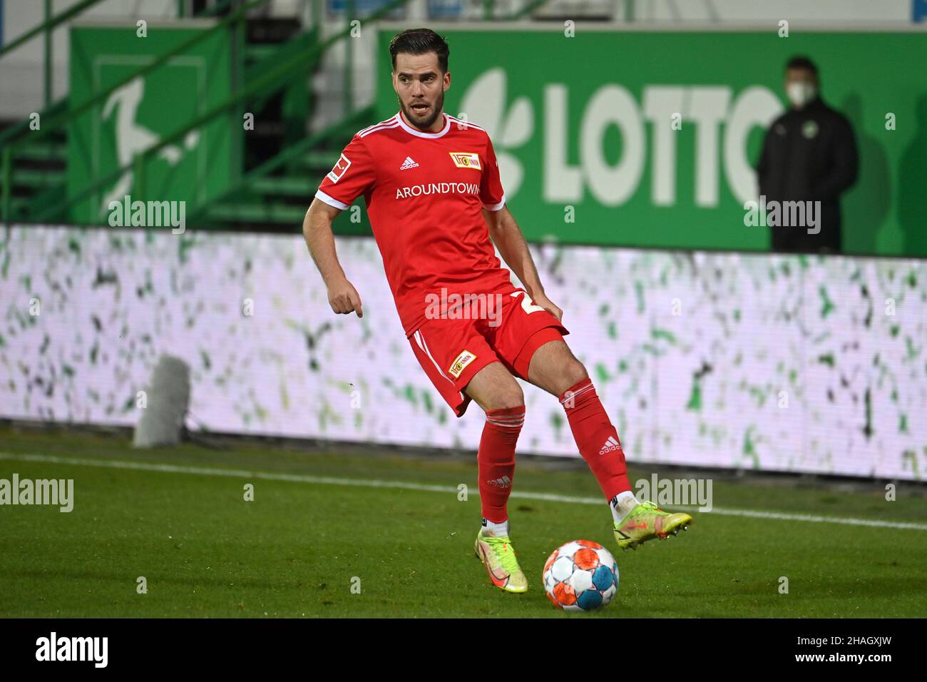Fuerth, Deutschland. 12th Dec, 2021. Niko GIESSELMANN (Union Berlin), action, individual action, single image, cut out, whole body shot, whole figure football 1st Bundesliga season 2021/2022, 15th matchday, matchday15, Greuther Furth - 1st Union Berlin 1-0, on 12.12.2021, Sportpark Ronhof Thomas Sommer in Fuerth Credit: dpa/Alamy Live News Stock Photo