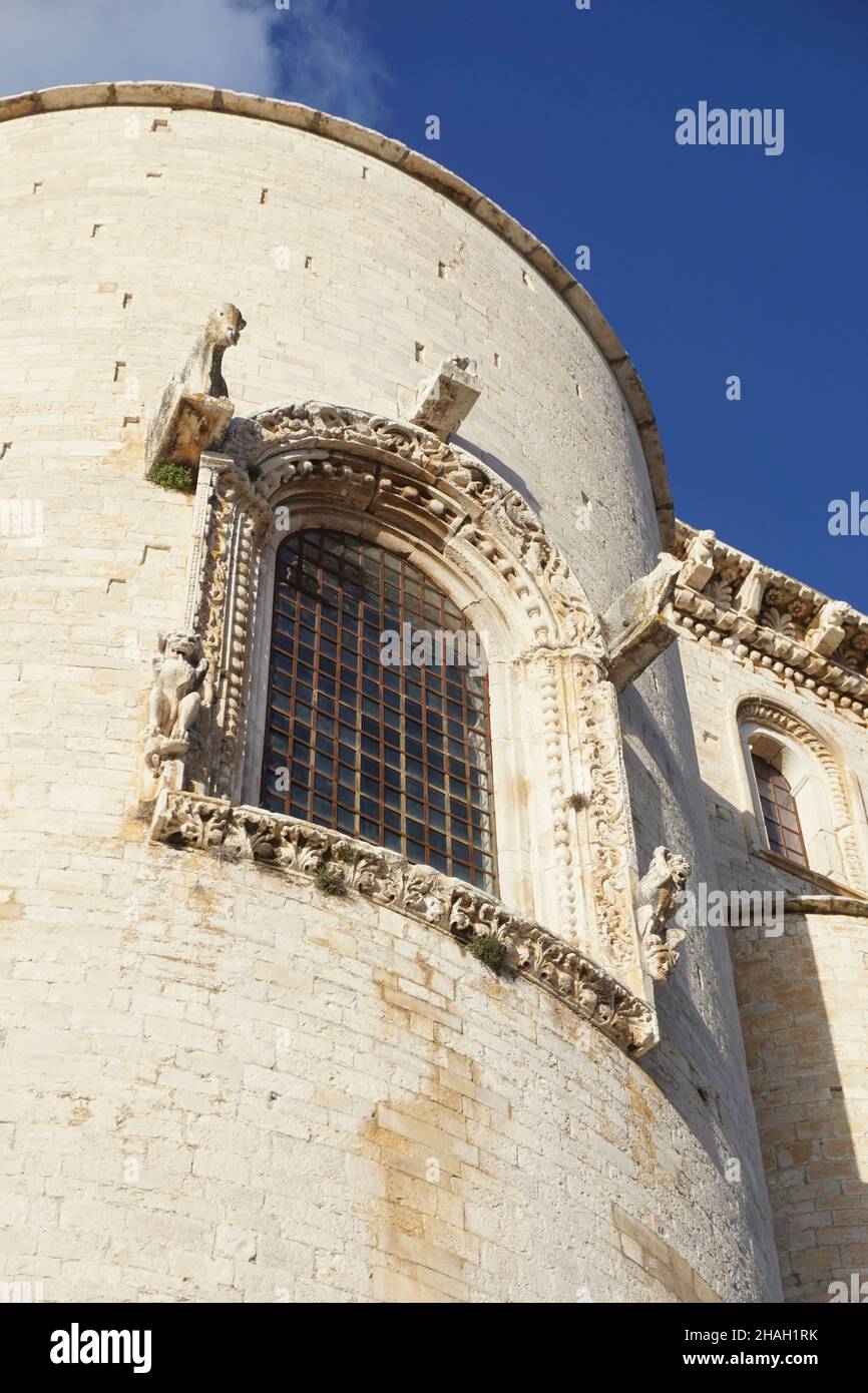 Old Town, Via Porta Vassalla street, Saint Nicolas Pellegrino Cathedral,  Apse, Trani, Apulia, Italy, Europe Stock Photo - Alamy