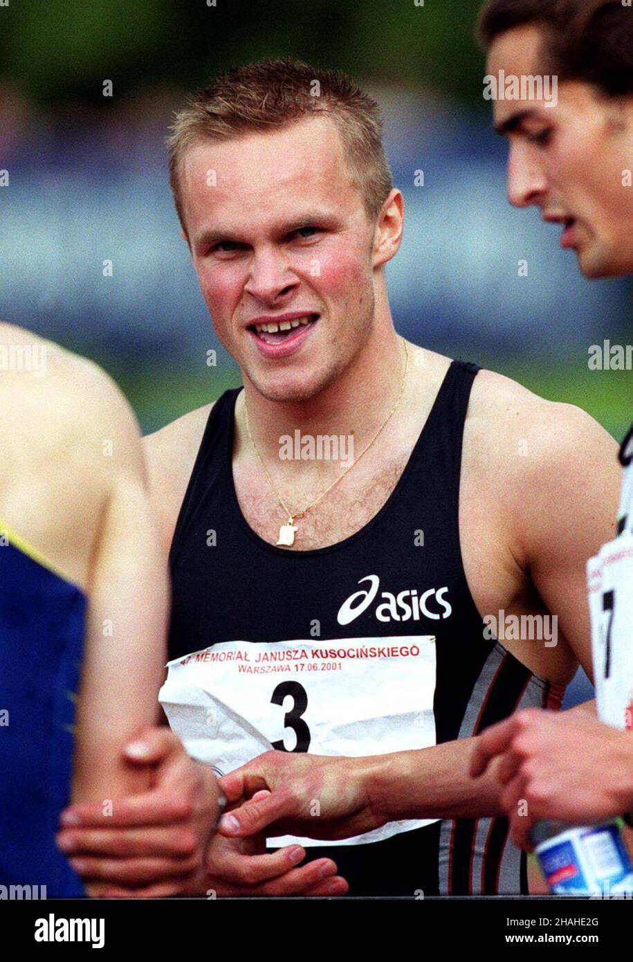 Warszwa, 17.06.2001. Polski lekkoatleta Marcin Urbaœ. (kru) PAP/Przemek Wierzchowski     Warsaw, 17.06.2001. Polish athlete Marcin Urbas.   (kru) PAP/Przemek Wierzchowski Stock Photo