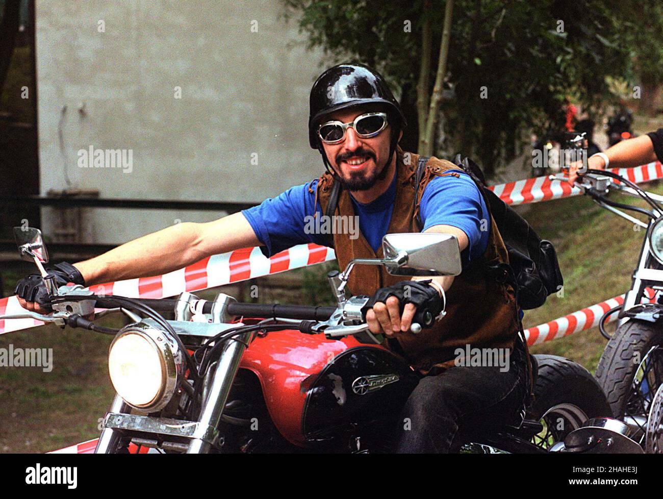 Warszawa, 04.08.2001. Miêdzynarodowy Zlot Harley Davidson w Warszawie. (kru) PAP/Przemek Wierzchowski       Warsaw, 04.08.2001. International Harley Davidson Rally in Warsaw.   (kru) PAP/Przemek Wierzchowski Stock Photo