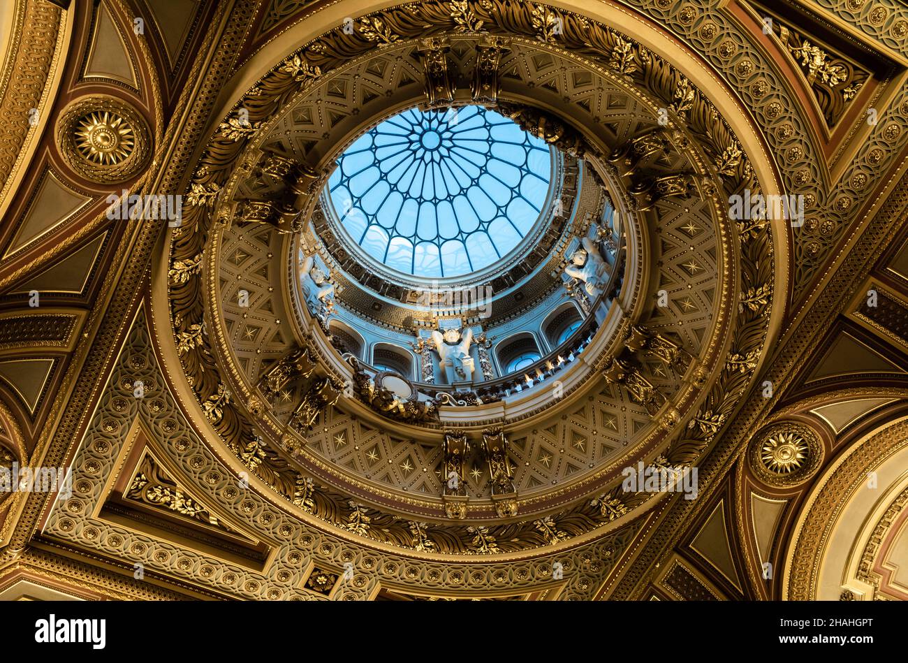 The glass dome above the spectacular ornate and decorated ceiling at The Founders Entrance (Entrance Hall) at the Fitzwilliam Museum in Cambridge, UK. Stock Photo