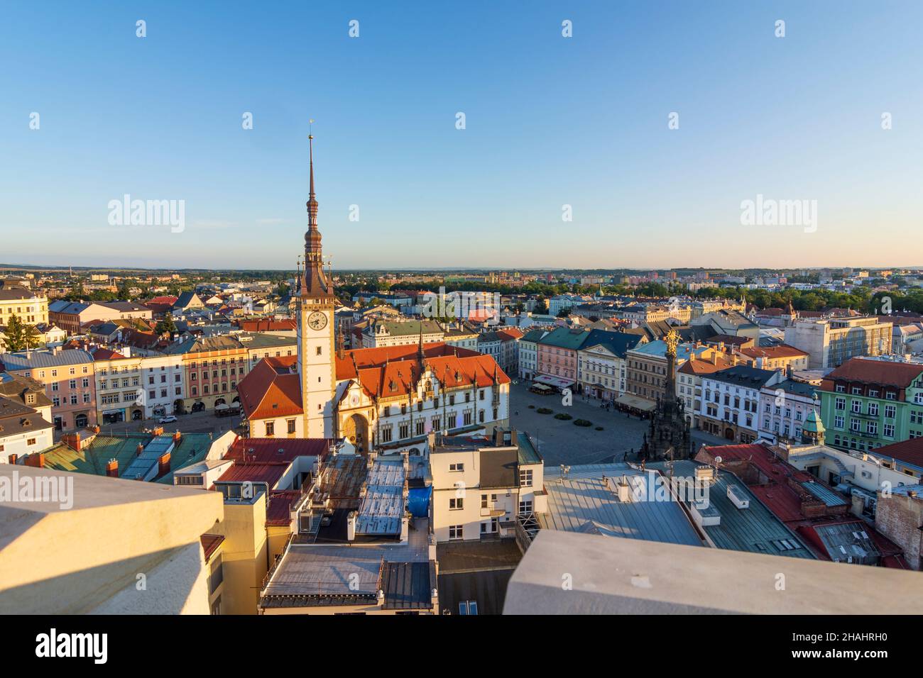 olomouc-olm-tz-horni-namesti-upper-square-town-hall-holy-trinity