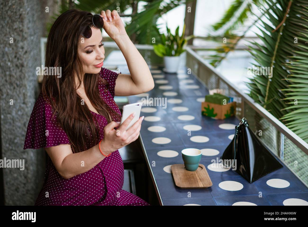 Good looking pregnant female having hi-res stock photography and images - Alamy Good looking pregnant female having hi-res stock photography and images - Alamy