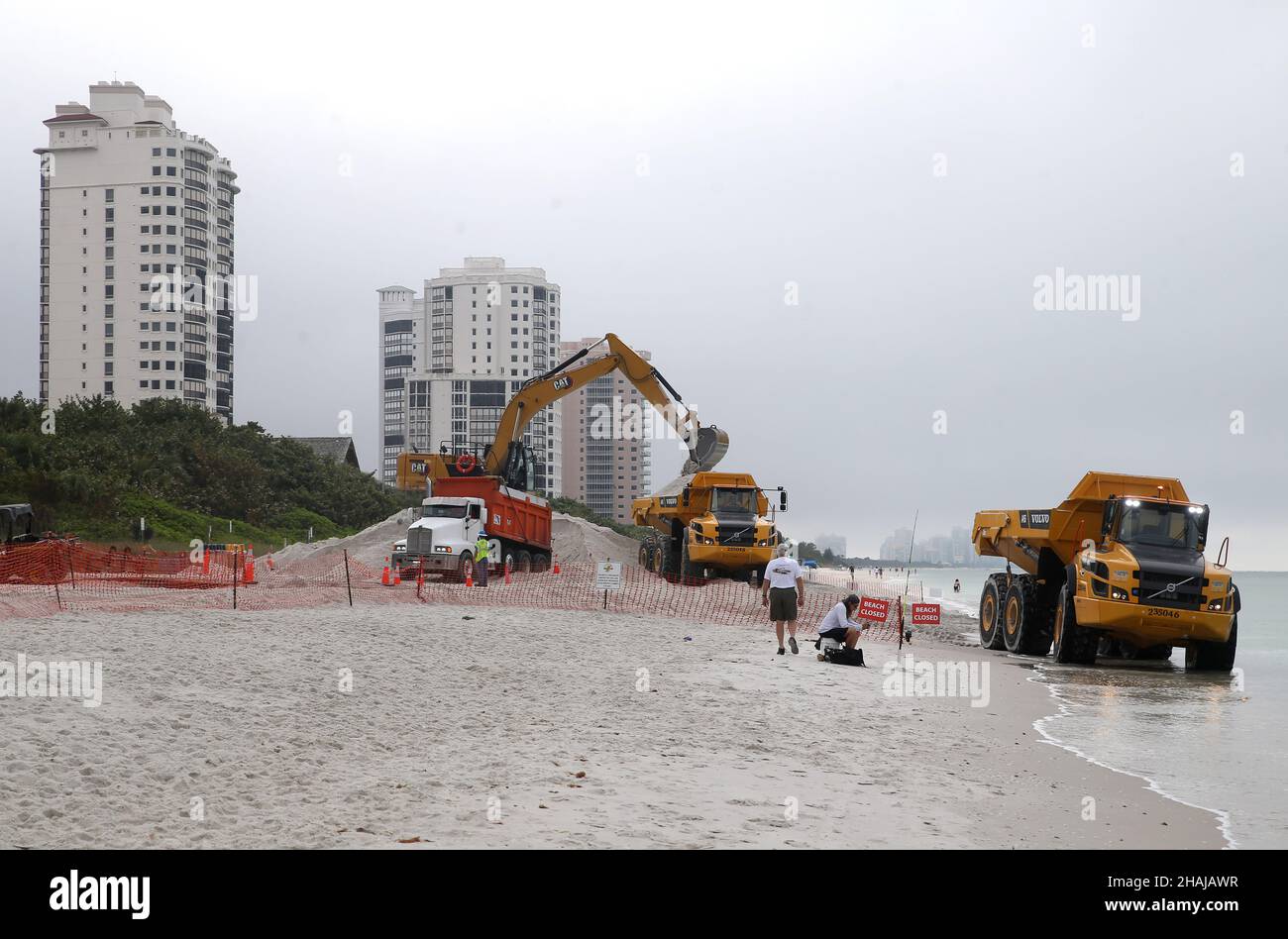 Naples, Naples, USA. 13th Dec, 2021. The second part of the $5 million beach renourishment project at Naples Beach covers roughly 1.3 miles of Vanderbilt Beach where the county plans to haul 118,000 tons of sand to Vanderbilt because more sand hasÂ eroded there. (Credit Image: © Bob Karp/ZUMA Press Wire) Stock Photo