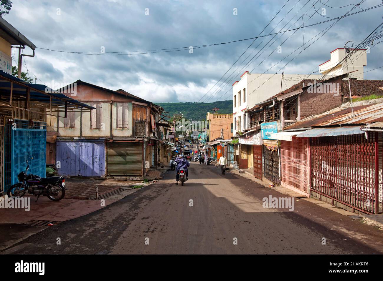 Dharmapuri Peth road in morning light but in monsoon season Stock Photo