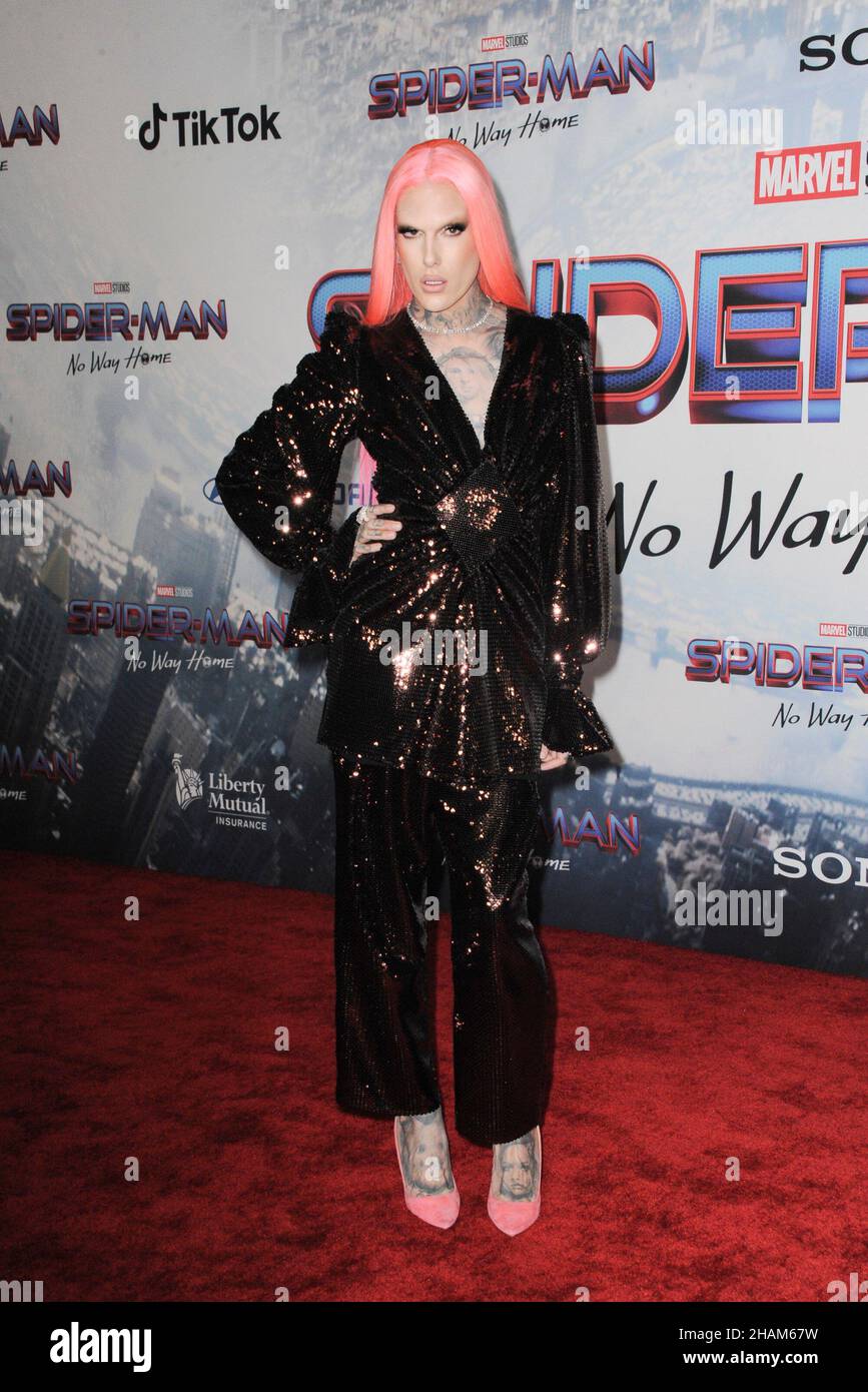 Los Angeles, CA. 13th Dec, 2021. Jeffree Star at arrivals for SPIDER-MAN: NO WAY HOME Premiere, Regency Bruin Theatre, Los Angeles, CA December 13, 2021. Credit: Elizabeth Goodenough/Everett Collection/Alamy Live News Stock Photo