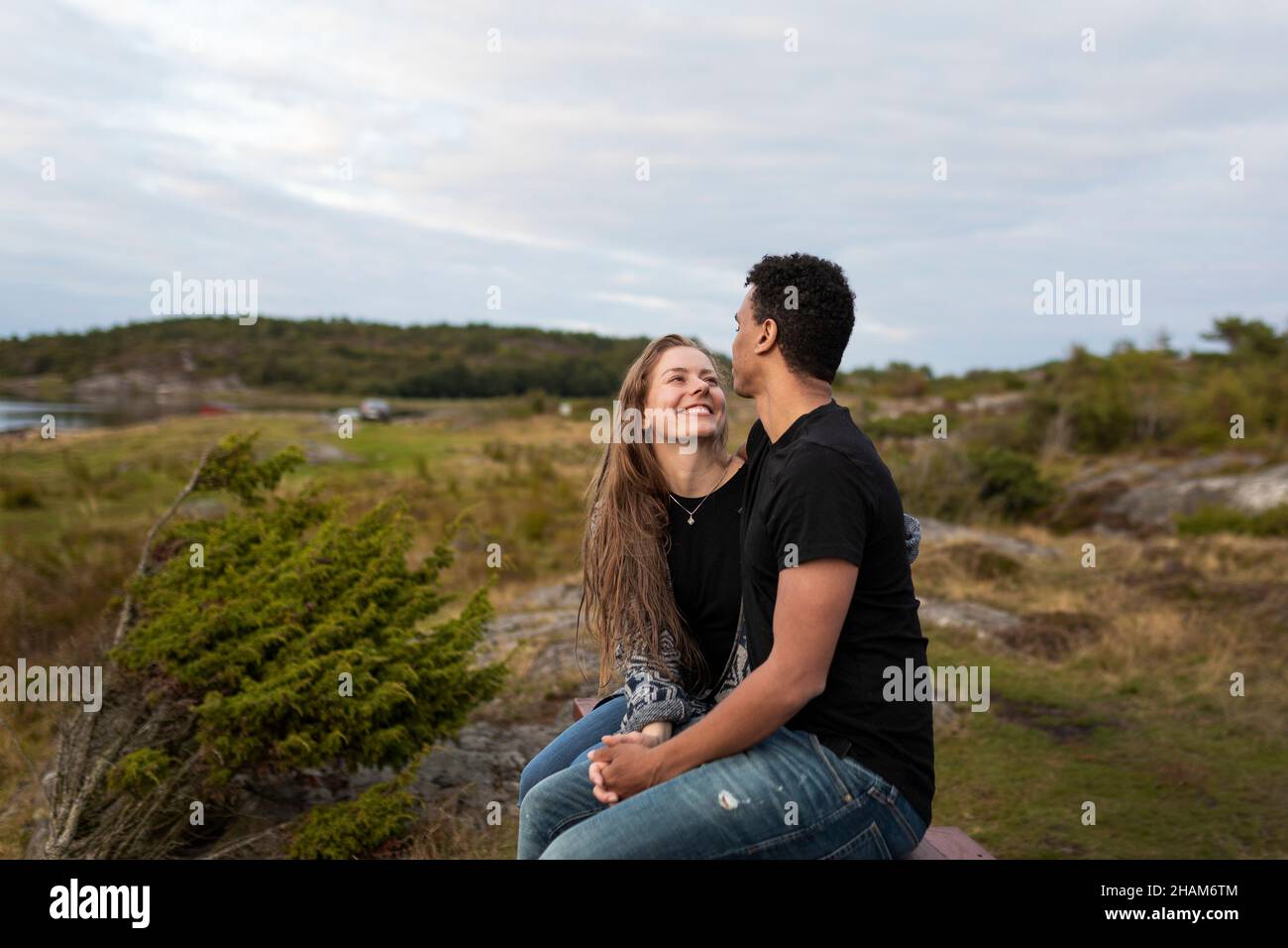 Hands in nature hi-res stock photography and images - Alamy