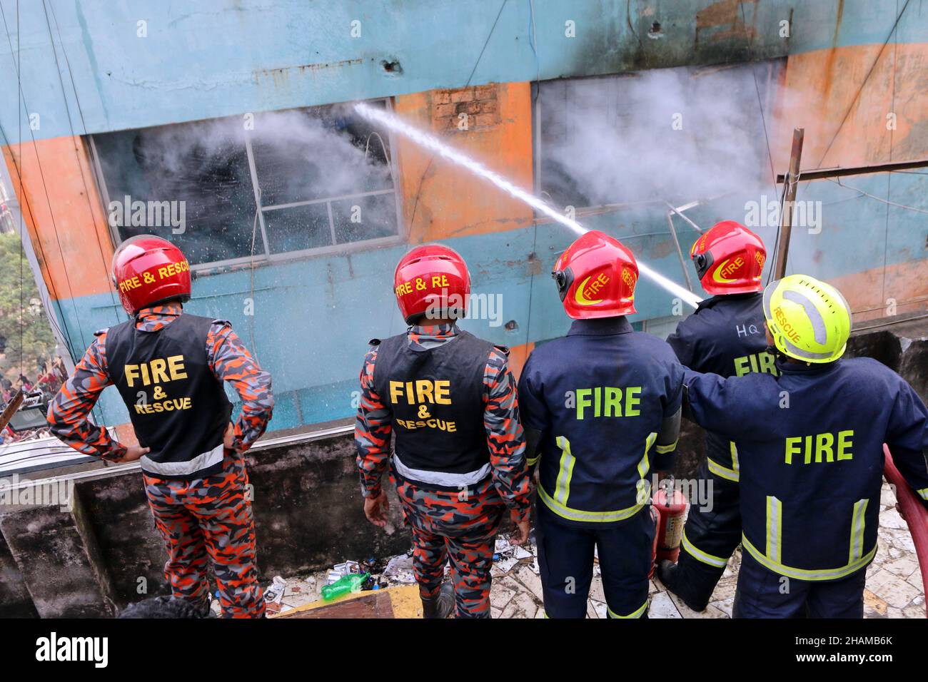 Non Exclusive DHAKA, BANGLADESH DECEMBER 11, 2021 Fire brigade