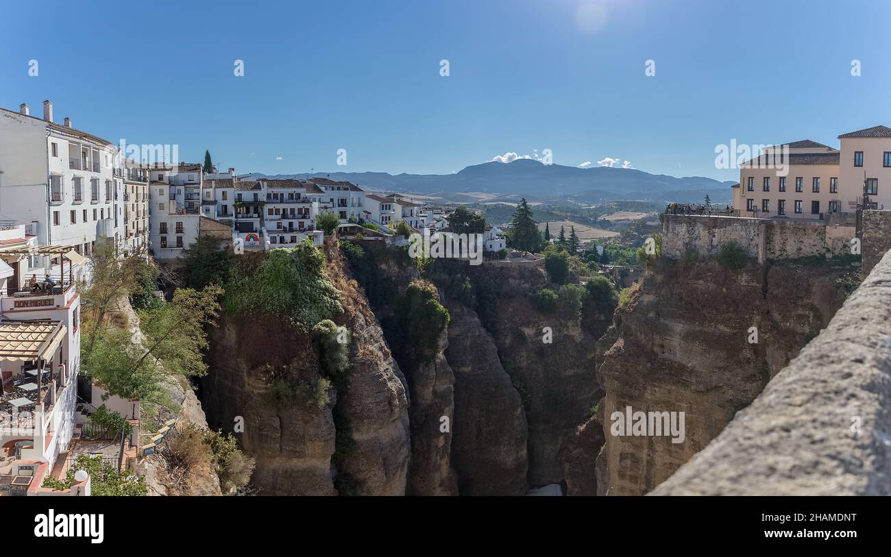 New bridge above the gauge hires stock photography and images Alamy