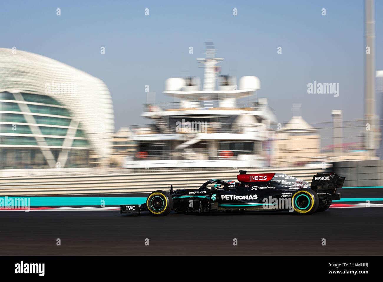 21 DE VRIES Nyck (ned), Mercedes AMG F1 GP W12 E Performance, action during the 2021 post-season tests from December 14 to 15, 2021 on the Yas Marina Circuit, in Yas Island, Abu Dhabi - Photo: Antonin Vincent/DPPI/LiveMedia Stock Photo