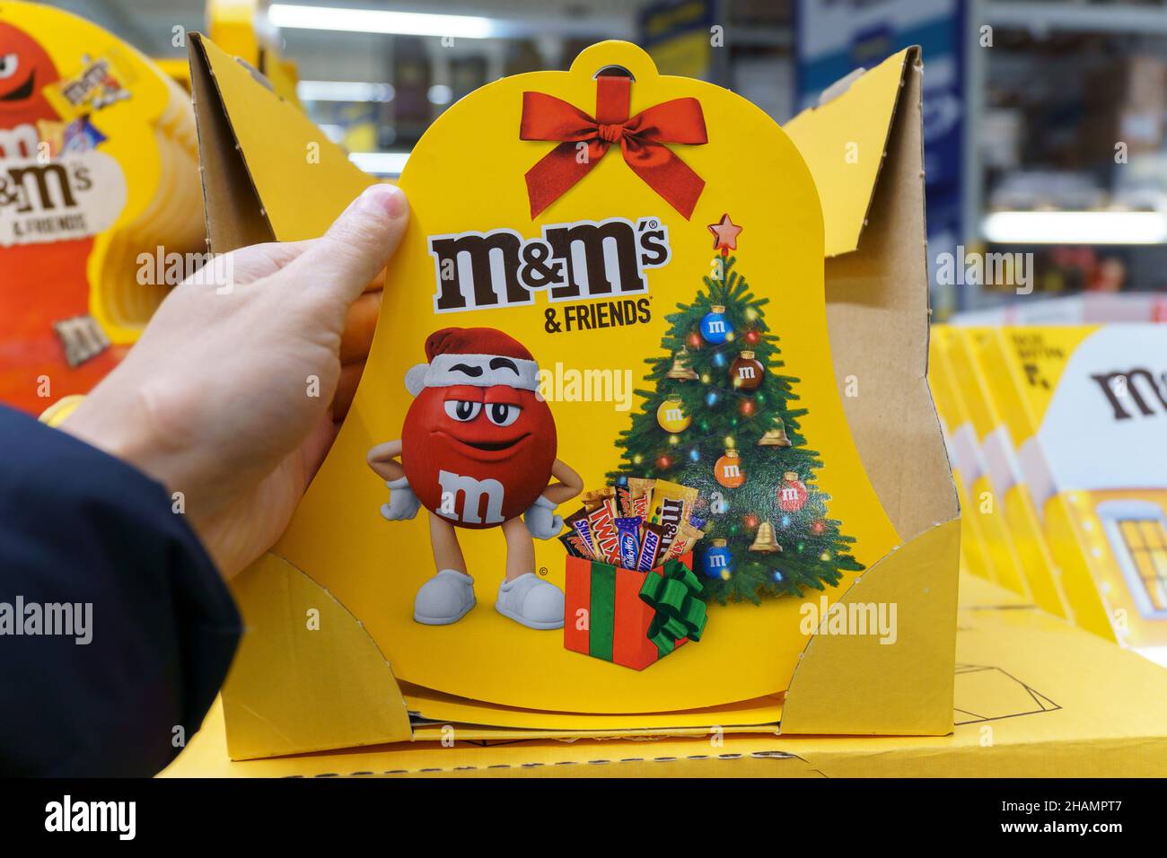 M&M's & Friends Christmas Chocolate Gift Box Stock Photo - Alamy