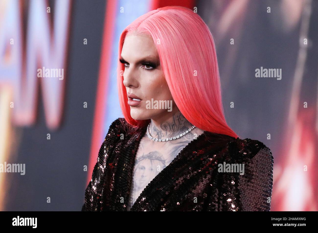 WESTWOOD, LOS ANGELES, CALIFORNIA, USA - DECEMBER 13: American YouTuber Jeffree Star arrives at the Los Angeles Premiere Of Columbia Pictures' 'Spider-Man: No Way Home' held at the Regency Village Theatre on December 13, 2021 in Westwood, Los Angeles, California, United States. (Photo by Xavier Collin/Image Press Agency) Stock Photo