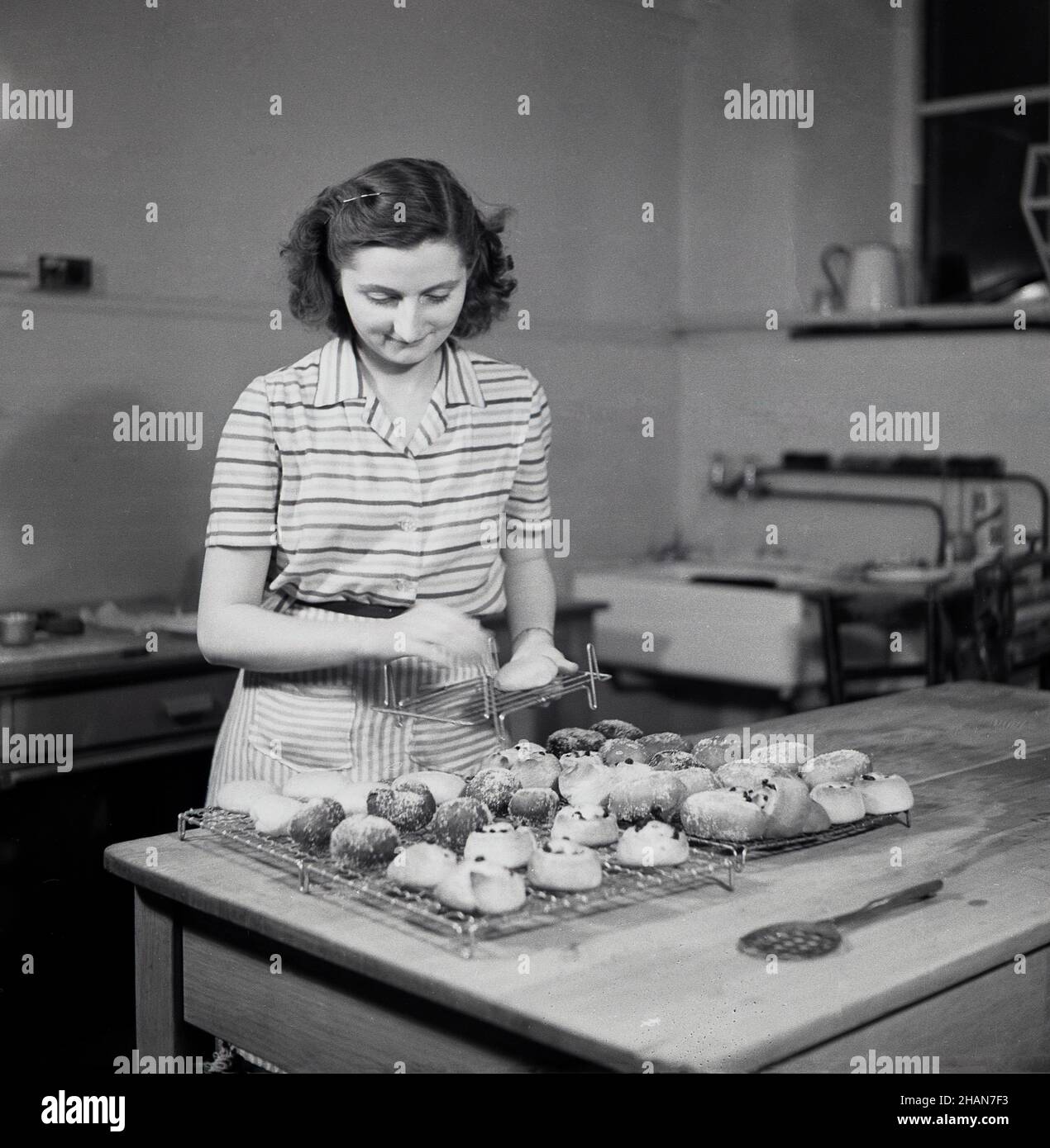 Woman bread 1950s hires stock photography and images Alamy