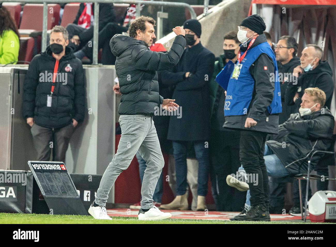 Page 4 - Markus Weinzierl Fc Augsburg High Resolution Stock Photography and  Images - Alamy