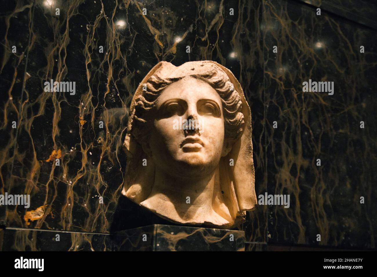 KANSAS CITY, UNITED STATES Nov 07, 2021 An antique sculpture at the