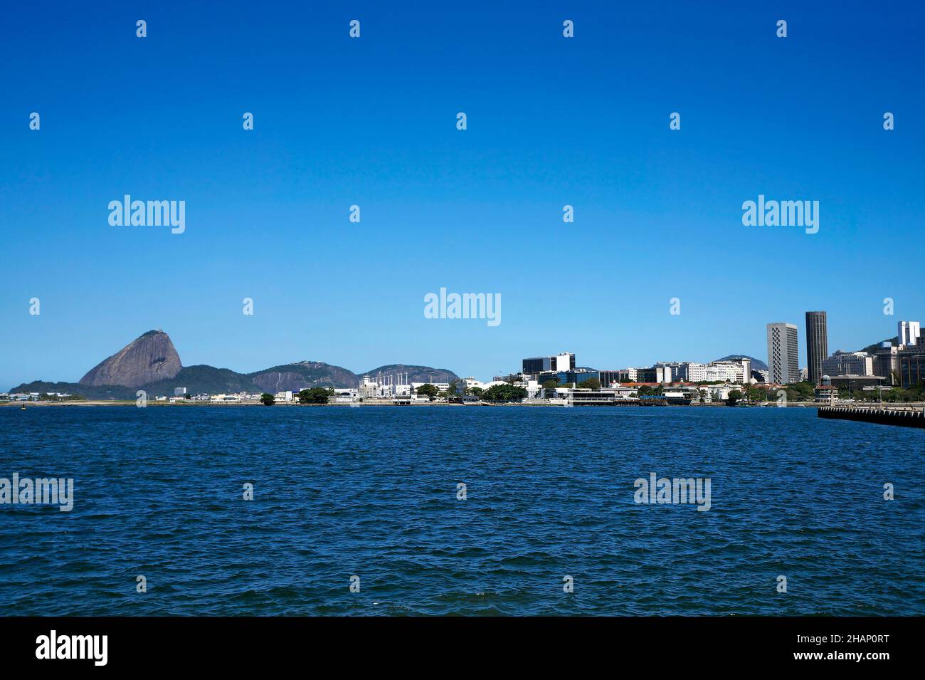 Sugarloaf mountain and guanabara bay hi-res stock photography and ...