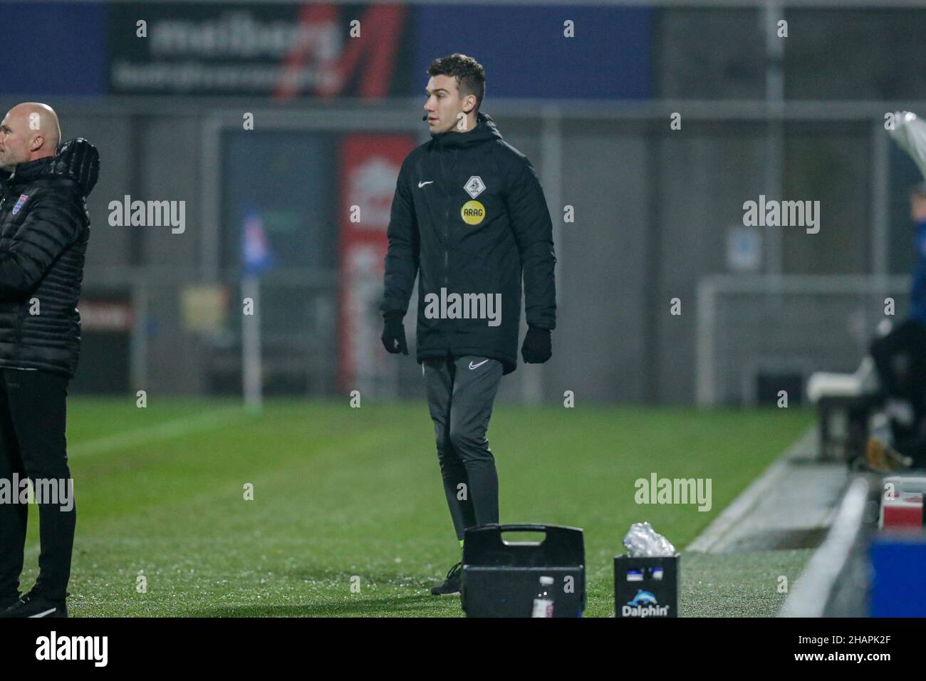 ZWOLLE, NETHERLANDS DECEMBER 14 fourth official Sam Droge during the Dutch TOTO KNVB Cup
