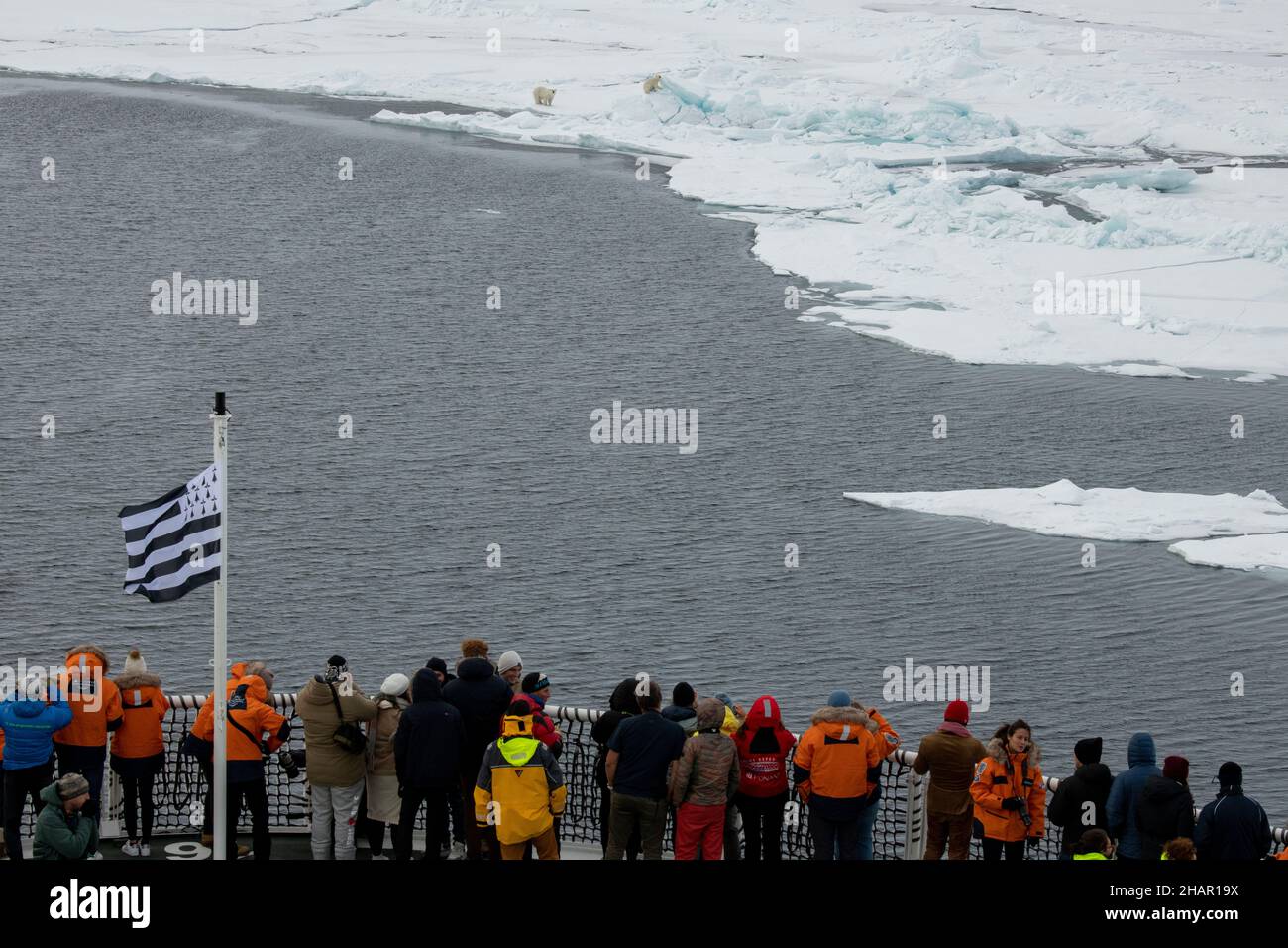 Icebreaker bow hi-res stock photography and images - Page 4 - Alamy