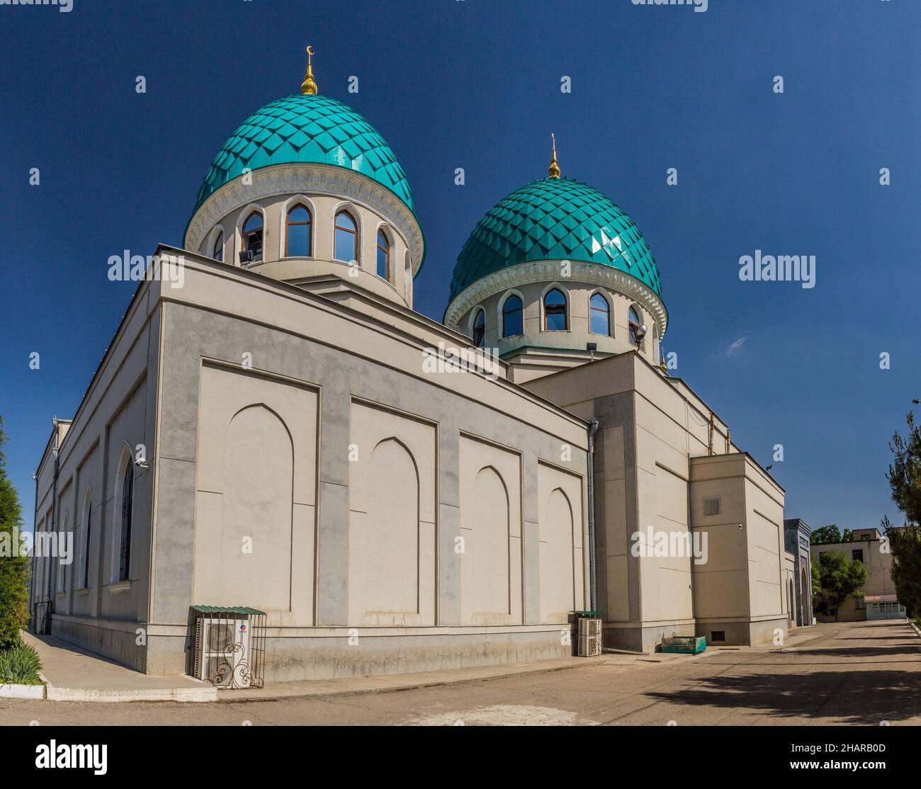 Juma Dzhuma Mosque In Tashkent, Uzbekistan Stock Photo - Alamy