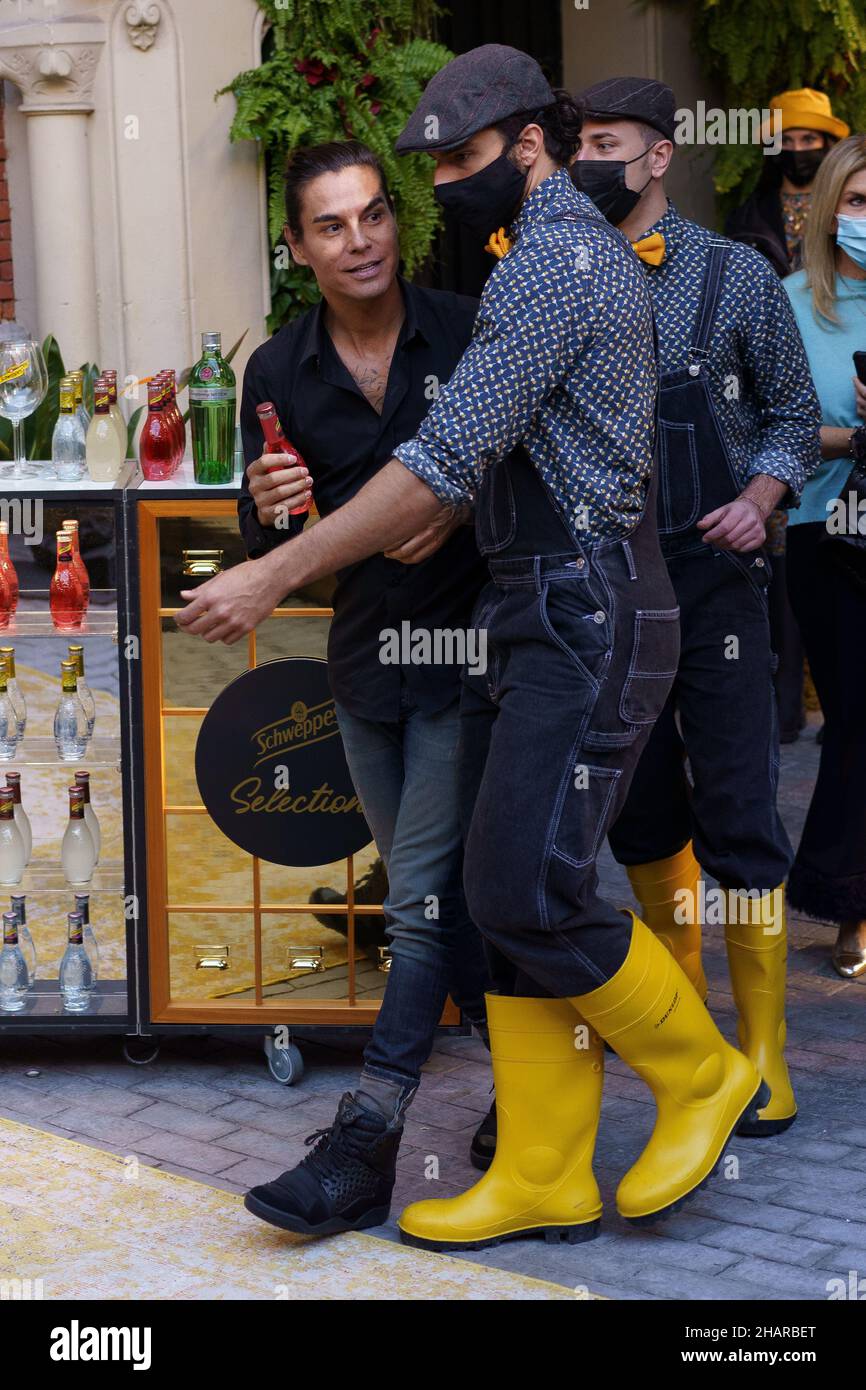 Madrid, Spain. 14th Dec, 2021. Julio Iglesias Jr presents the new Schweppes Pop Up Store at Santa Barbara Palace. Credit: SOPA Images Limited/Alamy Live News Stock Photo