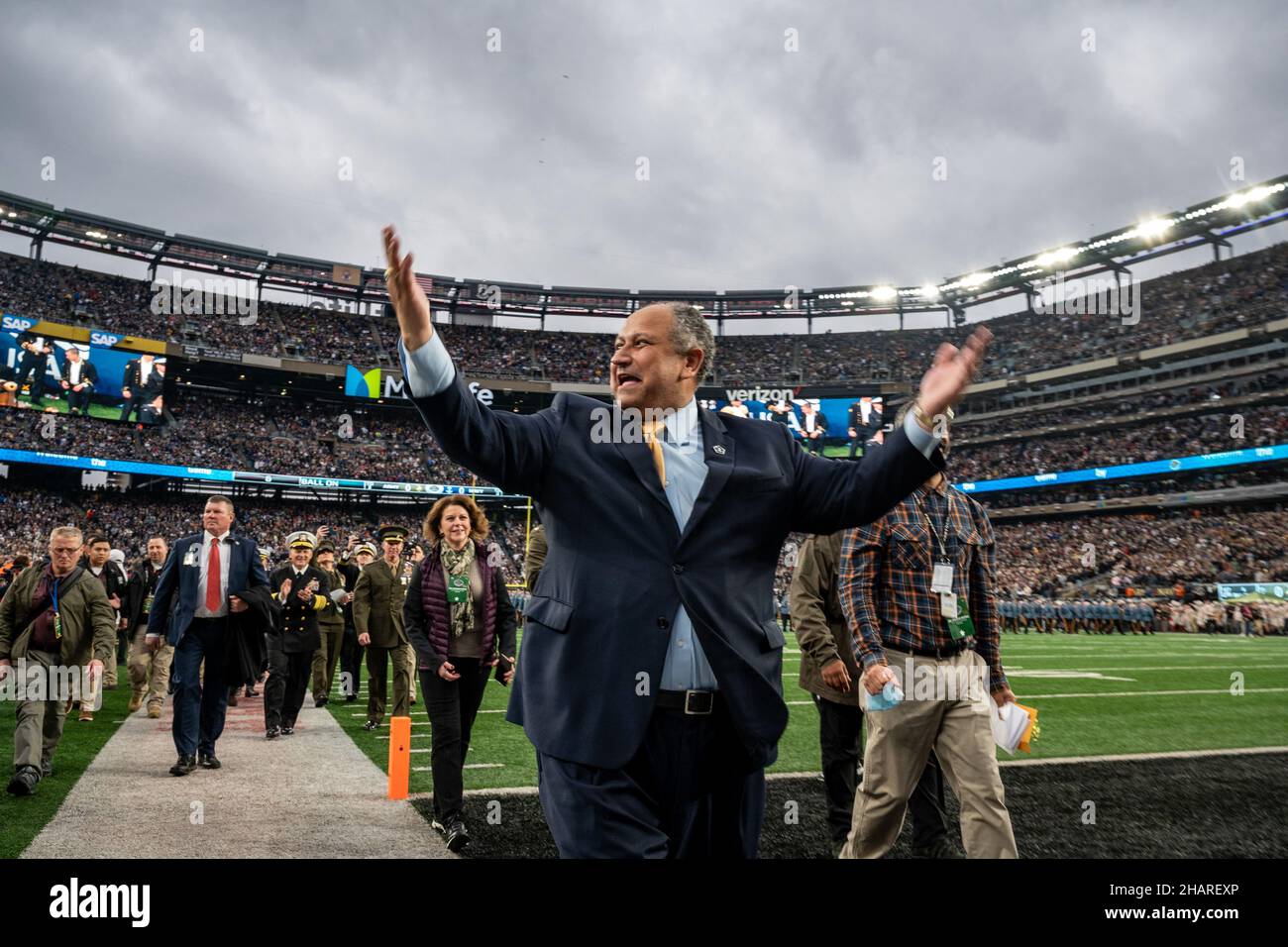 East Rutherford, United States of America. 11 December, 2021. U.S. Secretary of the Navy Carlos Del Toro cheers on the crowd during the start of the annual Army-Navy football game at Metlife Stadium December 11, 2021 in East Rutherford, New Jersey. The U.S. Naval Academy Midshipmen defeated the Army Black Knights 17-13 in their 122nd matchup.  Credit: MC2 Logan Keown/U.S. Navy Photo/Alamy Live News Stock Photo