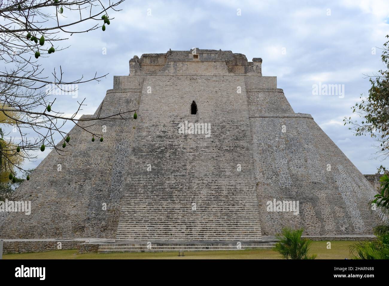 Mexico Uxmal - Pyramid of the Magician - Piramide del Adivino Stock Photo
