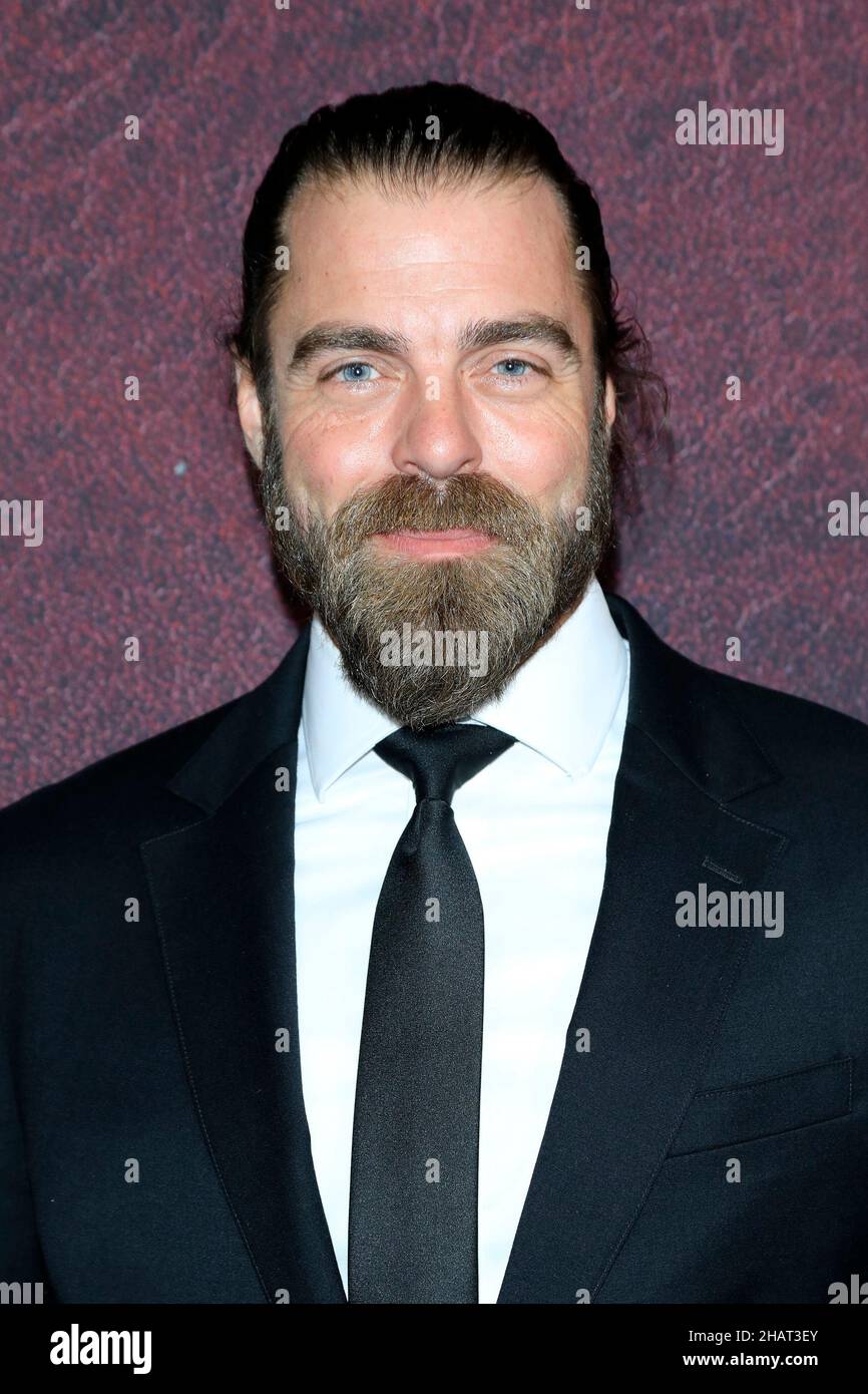 December 12, 2021, Los Angeles, CA, USA LOS ANGELES DEC 12 Matthew