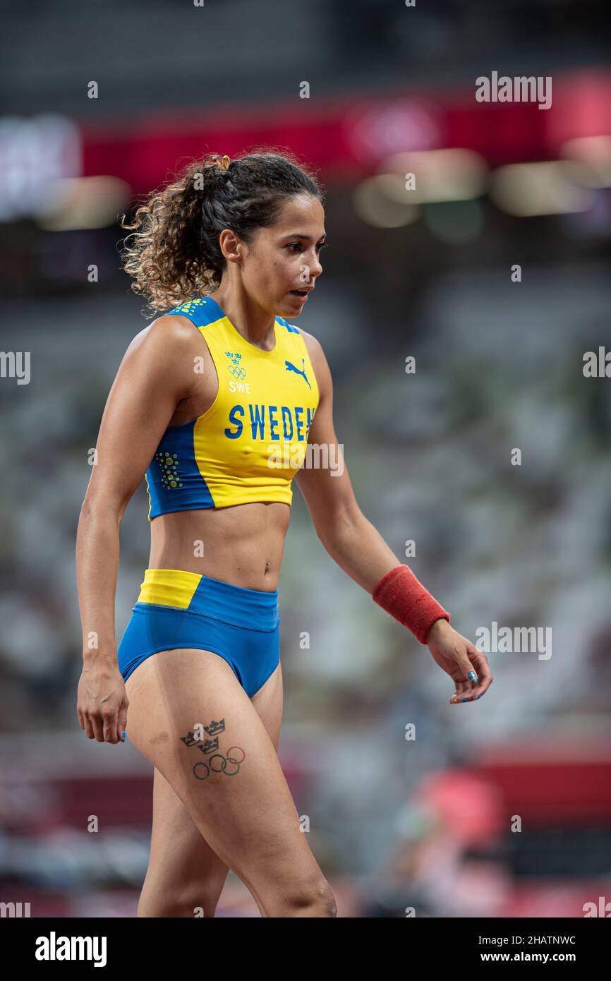 Angelica Bengtsson participating in the Tokyo 2020 Olympics in the pole