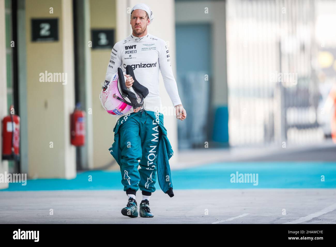 05 VETTEL Sebastian (ger), Aston Martin F1, portrait during the 2021 post-season tests from December 14 to 15, 2021 on the Yas Marina Circuit, in Yas Island, Abu Dhabi - Photo: Antonin Vincent/DPPI/LiveMedia Stock Photo