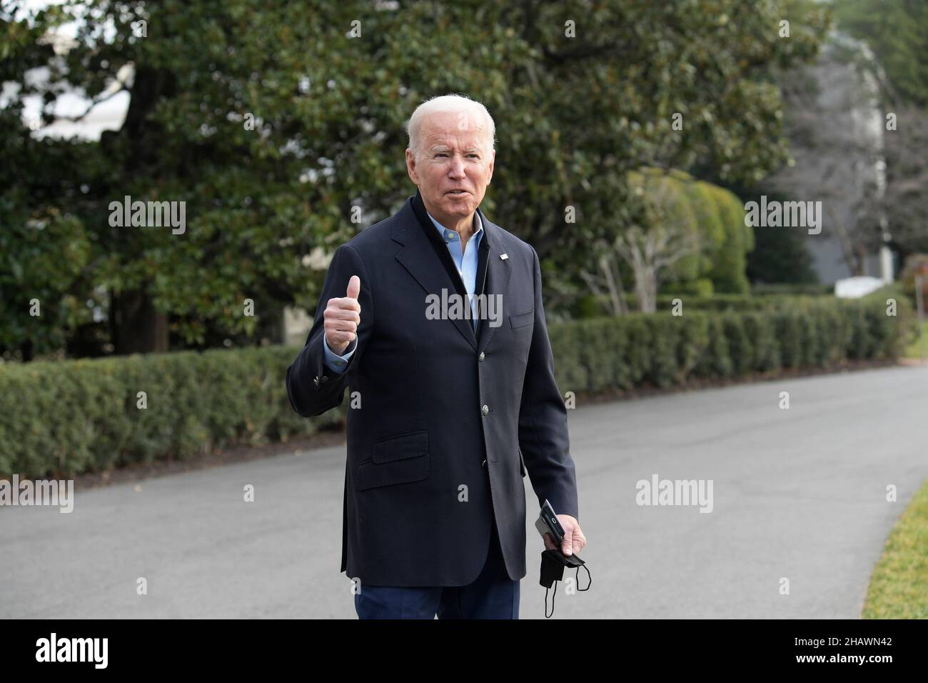 Washington, USA. 15th Dec, 2021. US President Joe Biden departs from White House in route to Fort Campbell-Kentucky, today on December 15, 2021 at South Lawn/White House in Washington DC, USA. (Photo by Lenin Nolly/Sipa USA) Credit: Sipa USA/Alamy Live News Stock Photo