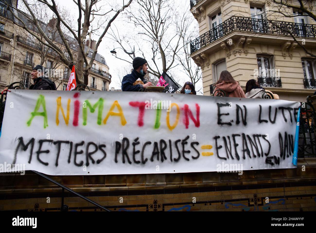School animators demonstrate to protest against better working ...