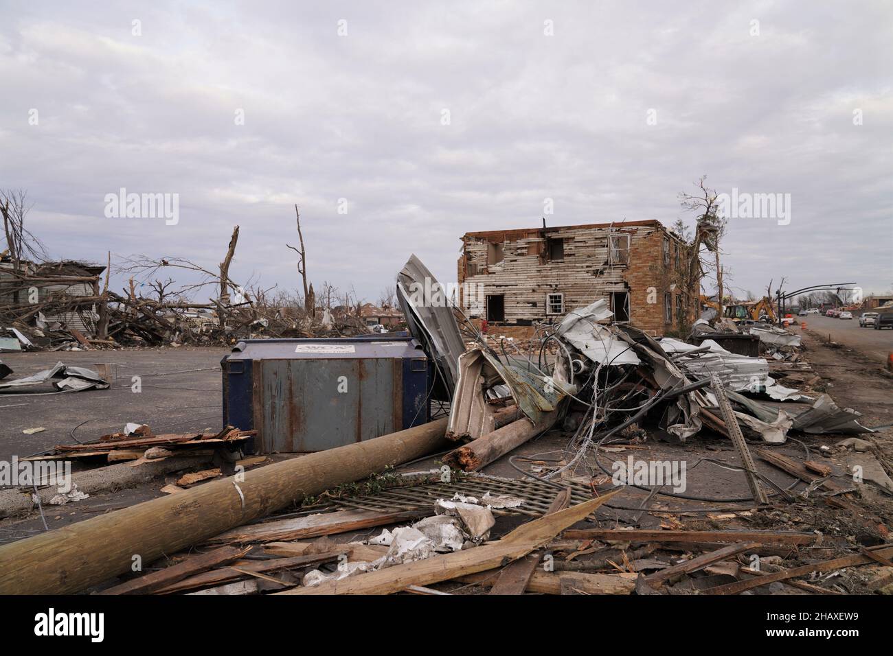 Mayfield, United States Of America. 14th Dec, 2021. Mayfield, United States of America. 14 December, 2021. Buildings reduced to rubble, crushed by devastating tornadoes that swept across four states leveling buildings and killing dozens December 14, 2021 in Mayfield, Kentucky. Credit: Dominick Del Vecchio/FEMA/Alamy Live News Stock Photo