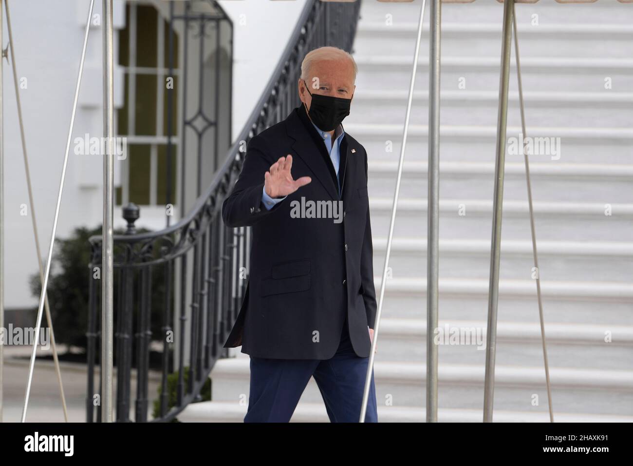 Washington, United States. 15th Dec, 2021. President Joe Biden departs from White House in route to Fort Campbell-Kentucky at South Lawn/White House in Washington DC, USA. Credit: SOPA Images Limited/Alamy Live News Stock Photo