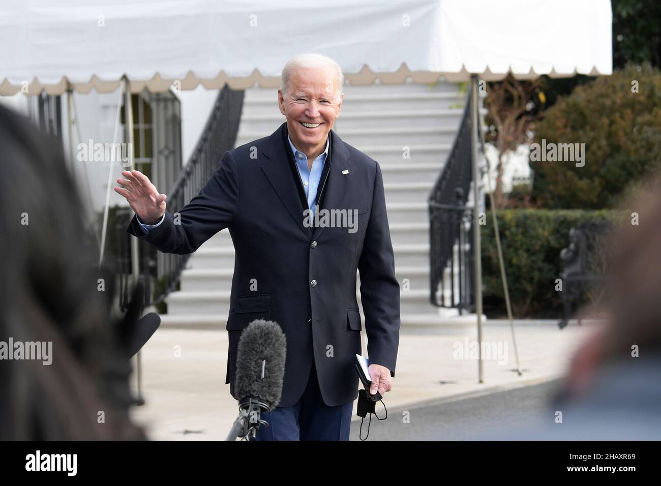 December 15, 2021, Washington, Distric of Columbia, USA: US President JOE BIDEN departs from White House in route to Fort Campbell-Kentucky, today on December 15, 2021 at South Lawn/White House in Washington DC, USA. (Credit Image: © Lenin Nolly/ZUMA Press Wire) Stock Photo
