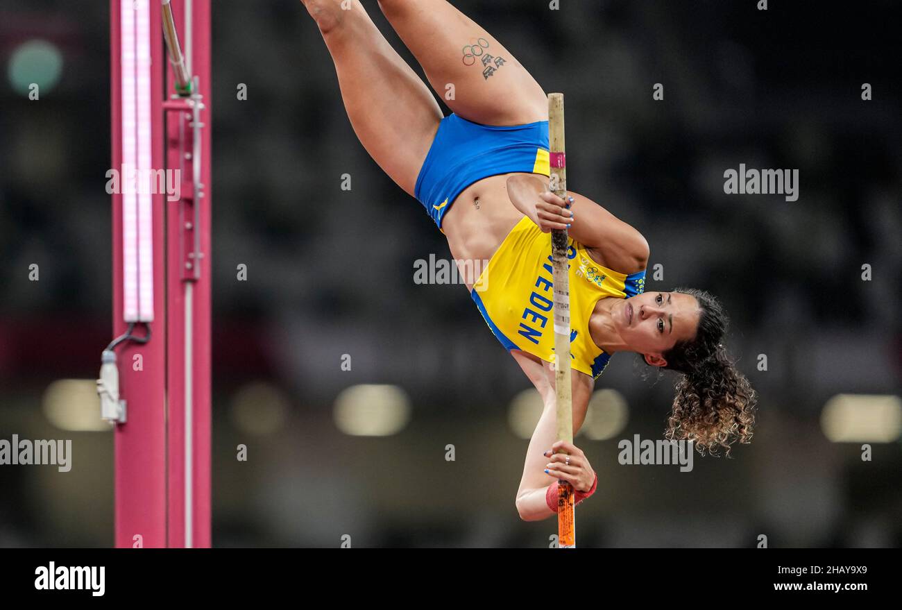 Angelica Bengtsson participating in the Tokyo 2020 Olympics in the pole