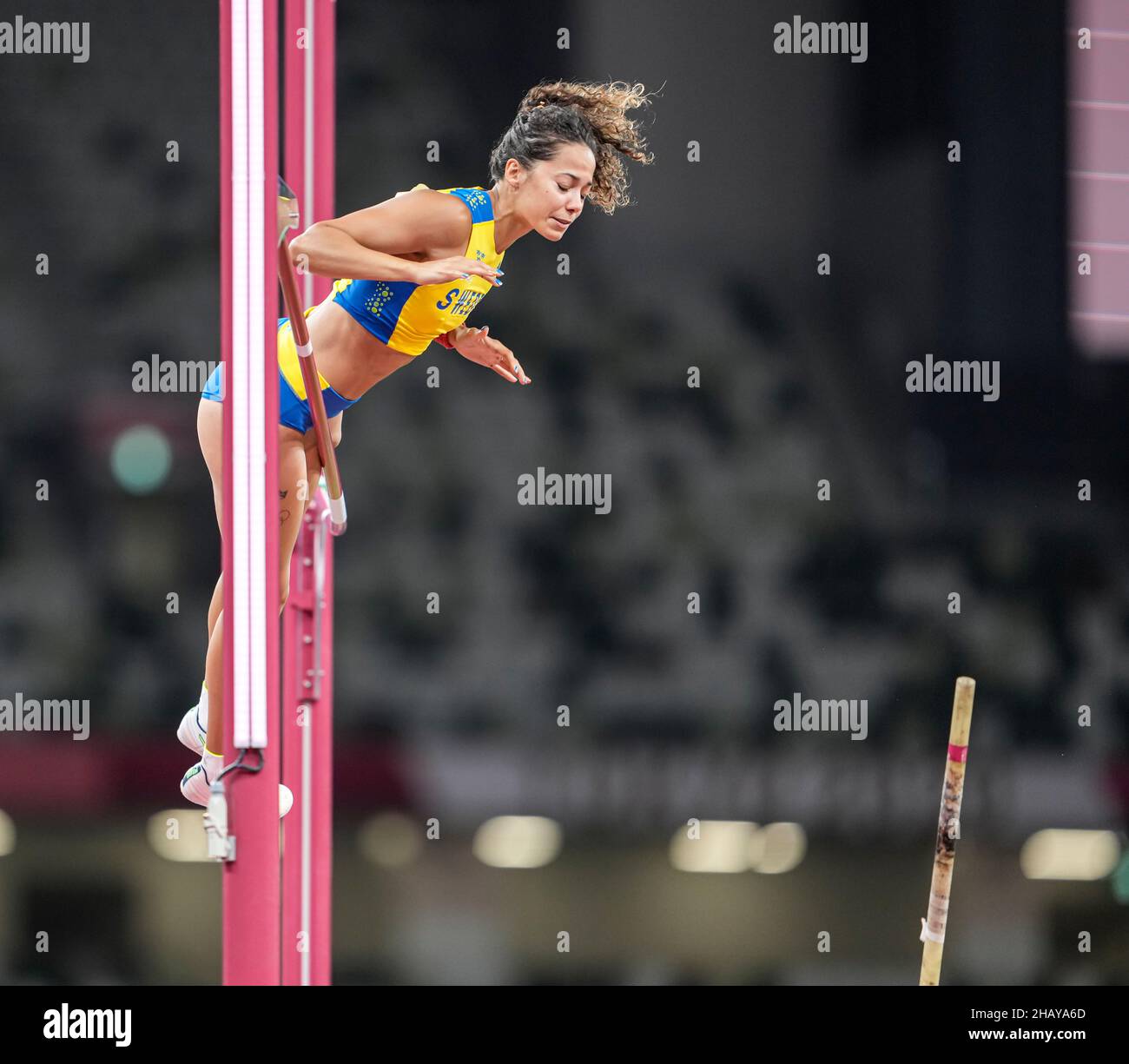 Angelica Bengtsson participating in the Tokyo 2020 Olympics in the pole