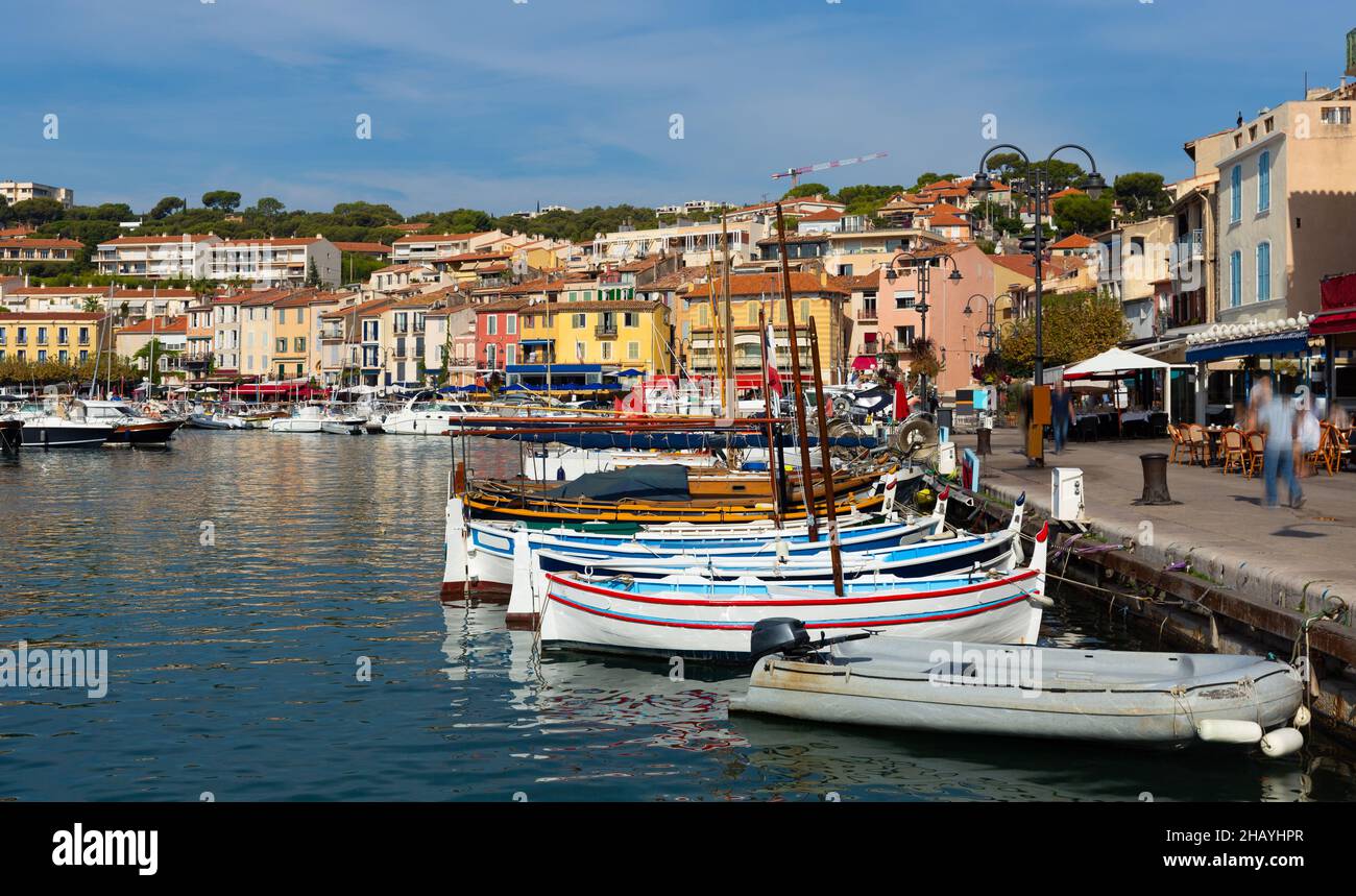 Harbour in French town Cassis Stock Photo - Alamy