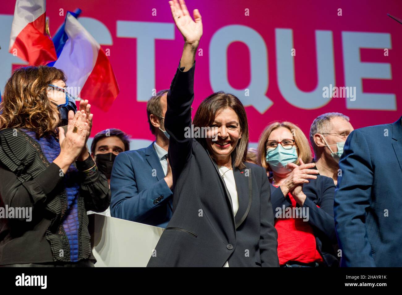 Anne Hidalgo waves to the audience during a meeting in Perpignan. The first meeting of Anne Hidalgo, representative of the socialist party to the French presidential election of 2022 has gathered barely more than 1000 people. Her score estimated at 3% by the last polls poses a problem of financing the electoral campaign. It will be necessary to reach at least a score of 5% in the first round to obtain a refunding of the expenses of campaign by the state. At the meeting in Perpignan, the militants only gave 580 Euros to the campaign financing account. (Photo by Laurent Coust/SOPA Images/Sipa Stock Photo