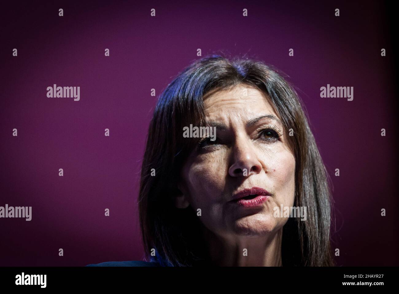 Anne Hidalgo delivers a speech during a meeting in Perpignan. The first meeting of Anne Hidalgo, representative of the socialist party to the French presidential election of 2022 has gathered barely more than 1000 people. Her score estimated at 3% by the last polls poses a problem of financing the electoral campaign. It will be necessary to reach at least a score of 5% in the first round to obtain a refunding of the expenses of campaign by the state. At the meeting in Perpignan, the militants only gave 580 Euros to the campaign financing account. (Photo by Laurent Coust/SOPA Images/Sipa USA) Stock Photo