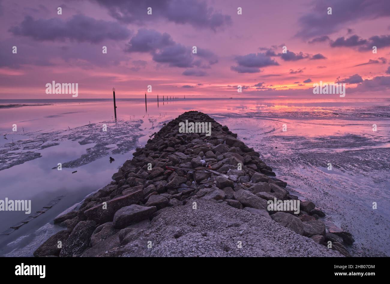 Kuala Selangor Beach Stock Photo Alamy kuala-selangor-beach-stock-photo-alamy