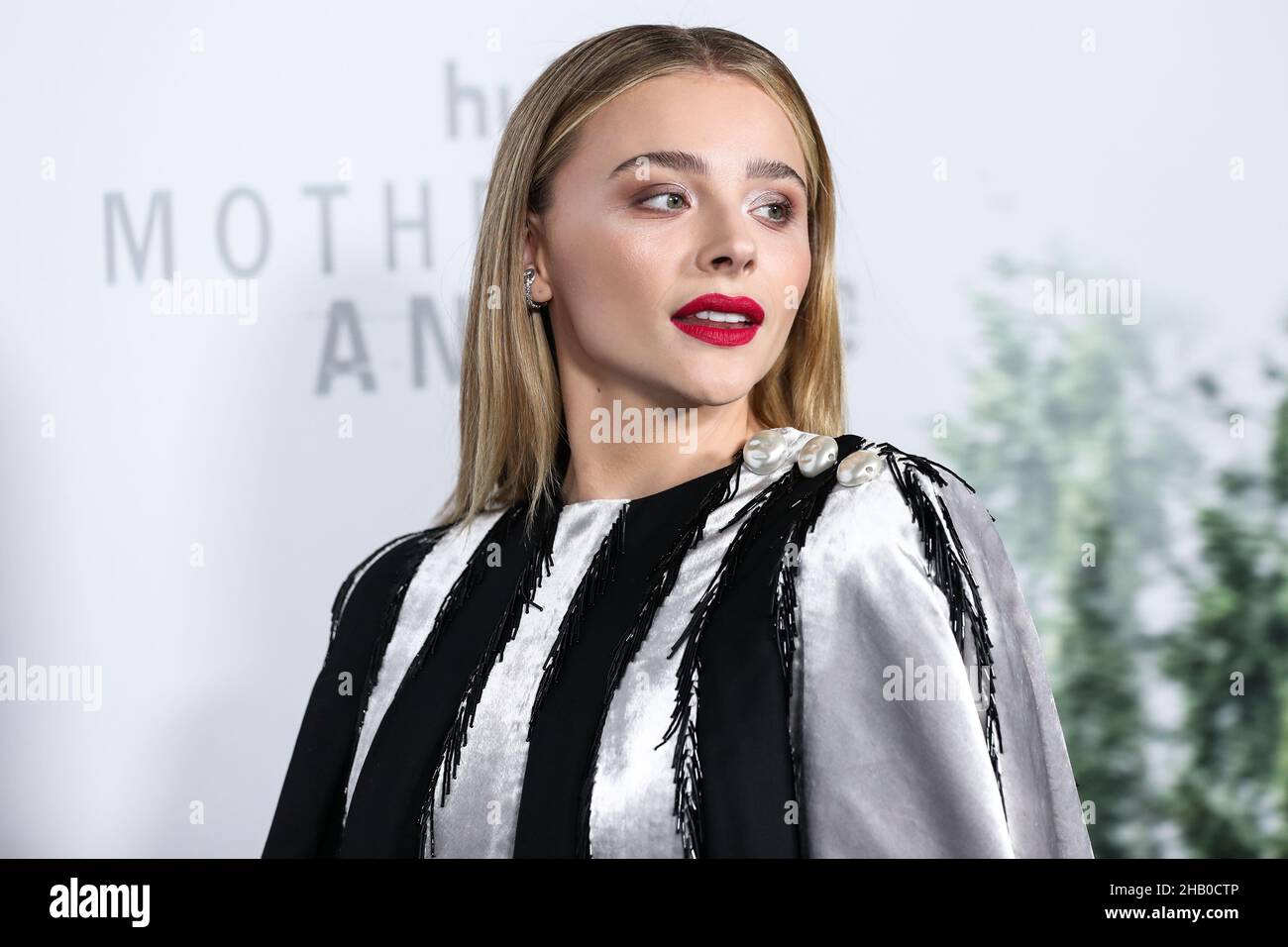 Chloe grace moretz 2022 hi-res stock photography and images - Alamy