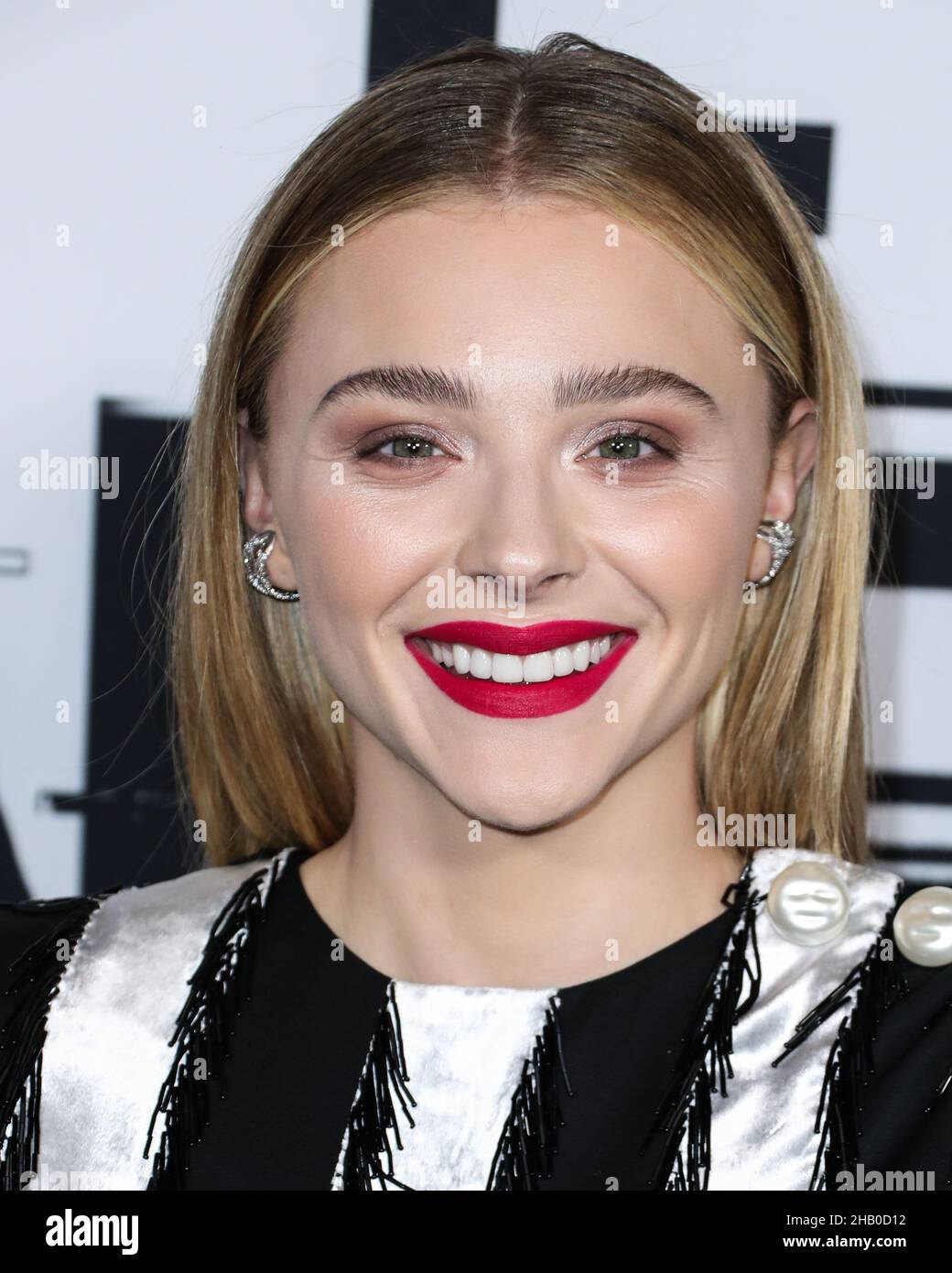 Chloë Grace Moretz Signs With CAA – Deadline