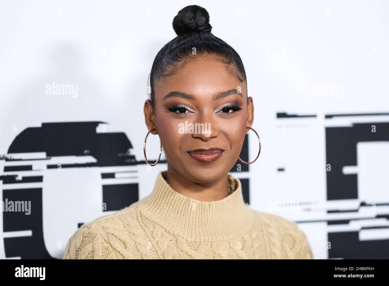 HOLLYWOOD LOS ANGELES CALIFORNIA USA DECEMBER 15: Makayla Did