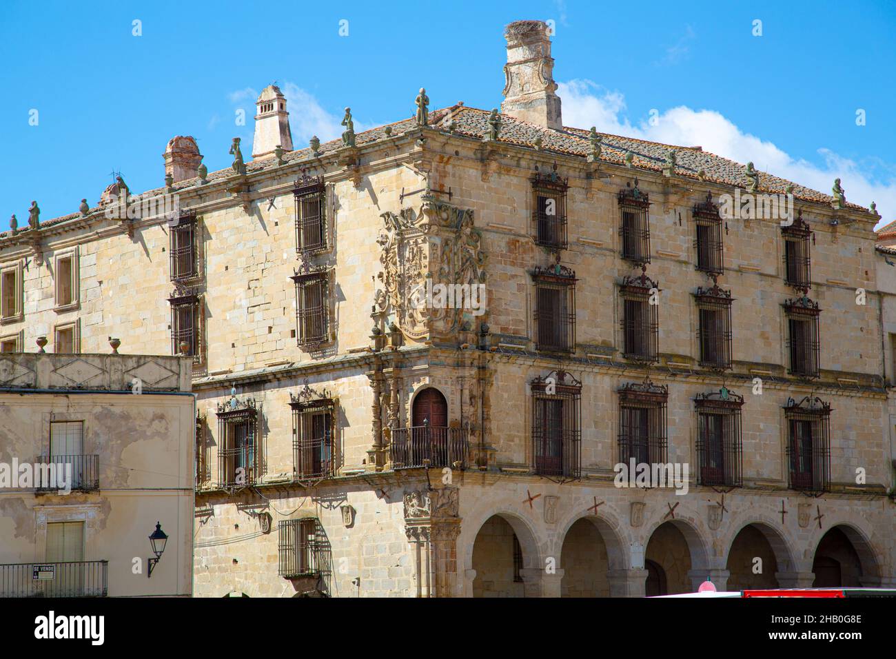 Romanic Windows Facade High Resolution Stock Photography and Images - Alamy