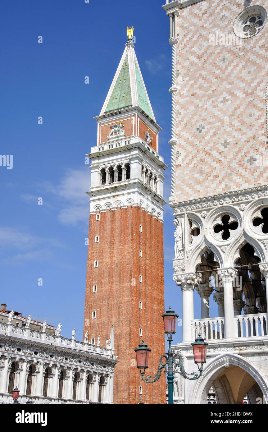 St Mark's Campanile and Doge's Palace, Piazzetta di San Marco, Venice (Venezia), Veneto Region, Italy Stock Photo