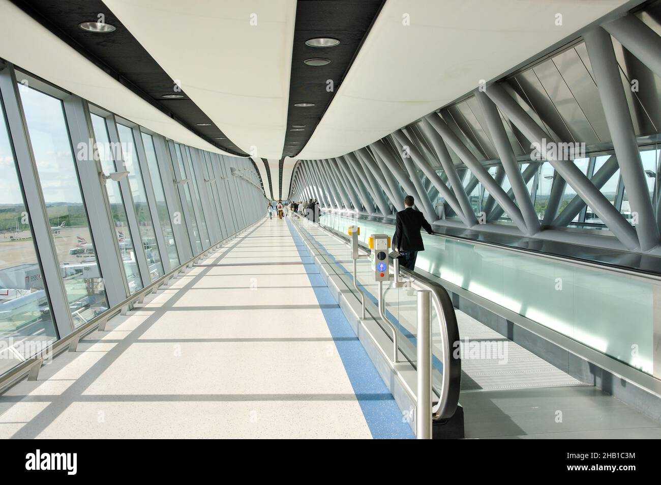 Overhead bridge, North Terminal, Gatwick Airport, Crawley, West Sussex ...