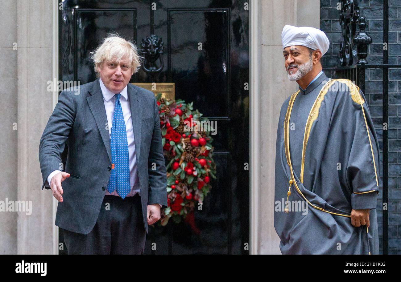December 16, 2021, London, England, United Kingdom: UK Prime Minister BORIS JOHNSON welcomes the Sultan of Oman HAITHAM BIN TARIK AL SAID to 10 Downing Street. (Credit Image: © Tayfun Salci/ZUMA Press Wire) Stock Photo
